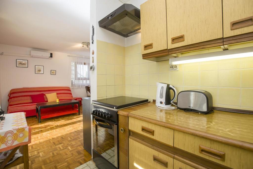 Apartman Laurus Malinska Luaran gambar