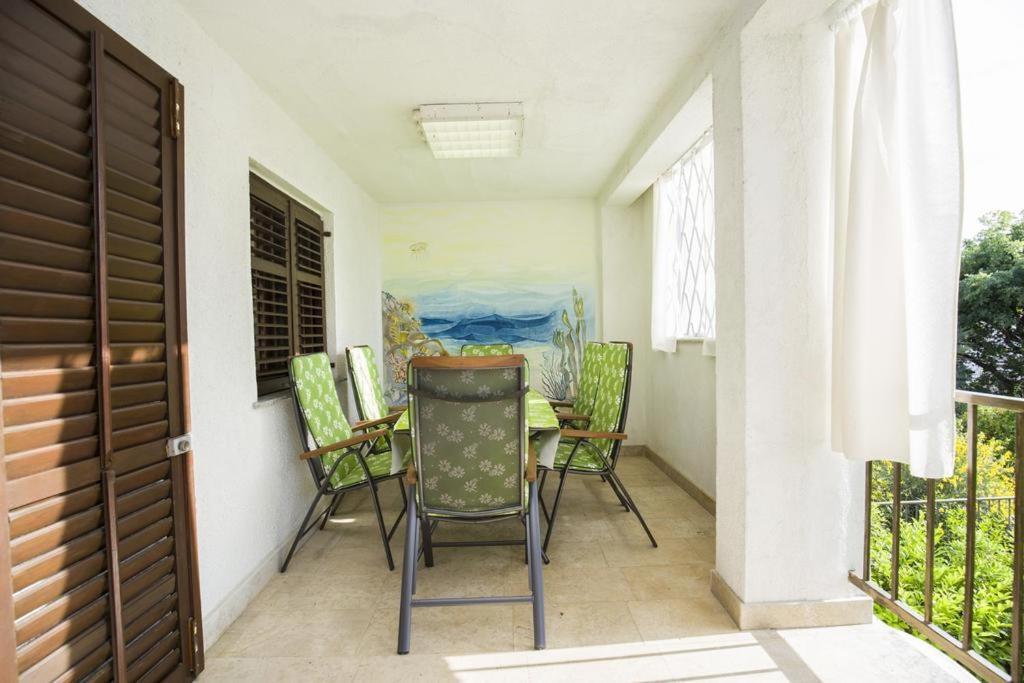 Apartman Laurus Malinska Luaran gambar